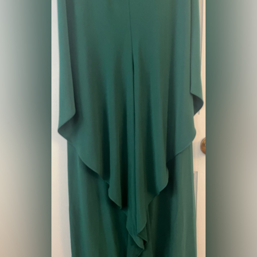SCARLETT Elegant MattexJersey Dark Green Formal Gown With Back Overlay. Size: 16 - Picture 5 of 12